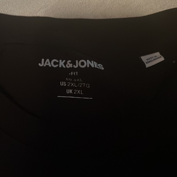 Jack and Jones t shirt - Picture 3 of 3